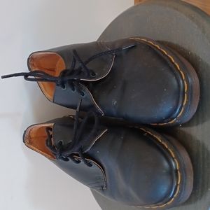 VIintage early 90's Dr. (Doc) Martens Oxfords Made in England US Womens Size 6